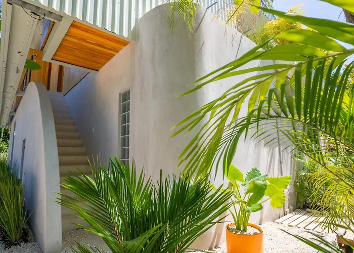 Botanika Suites