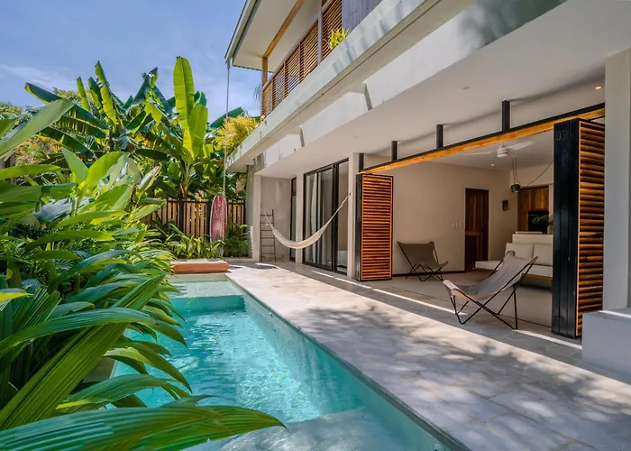 Botanika Suites